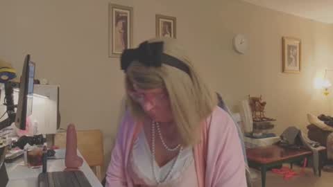 Melody online show from 03-13-26, 02:56