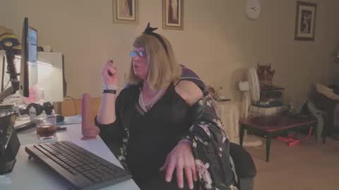 Melody online show from 03-15-26, 02:39