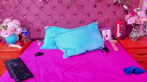Melodysmithass online show from 02-06-25, 09:22