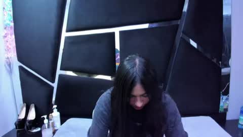 Melodysmithass online show from 06-17-26, 03:31