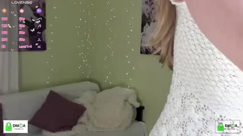 Snapshot of melodyys chatting on 01-18-26, 02:54 Melody My schedule this week Wednesday Thursday Sunday online show from 01-18-26, 02:54