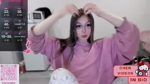 Snapshot of melonipinkbb chatting on 02-19-25, 01:08 MELONI online show from 02-19-25, 01:08