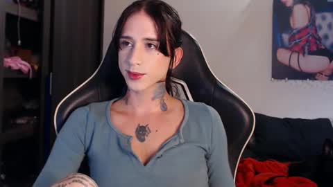 mely online show from 02-22-25, 10:52