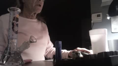 I am usually high and horny...lol online show from 10-12-25, 02:10