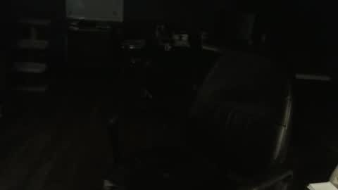 Snapshot of memberjames chatting on 02-13-26, 02:51 I am usually high and horny...lol online show from 02-13-26, 02:51