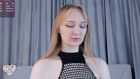 Snapshot of memento_mary chatting on 02-02-25, 02:34 The princess of your dreams online show from 02-02-25, 02:34