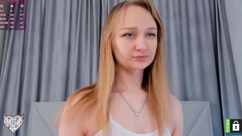 Snapshot of memento_mary chatting on 03-07-25, 08:44 The princess of your dreams online show from 03-07-25, 08:44