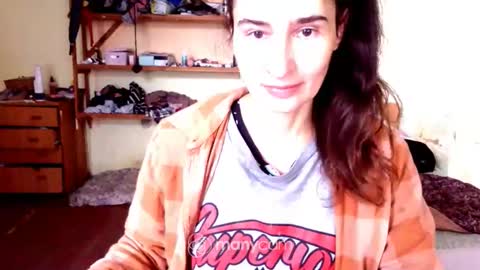 Snapshot of memorningdew chatting on 10-23-25, 06:23 Yummygirl online show from 10-23-25, 06:23