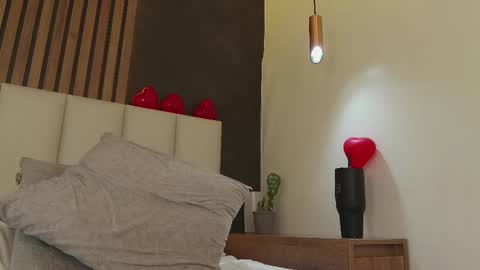  Memphis Williams  online show from 02-12-25, 07:34