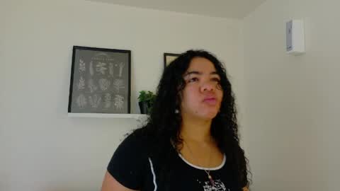 Snapshot of memphiswilliams chatting on 05-22-26, 02:51 Memphis Williams online show from 05-22-26, 02:51