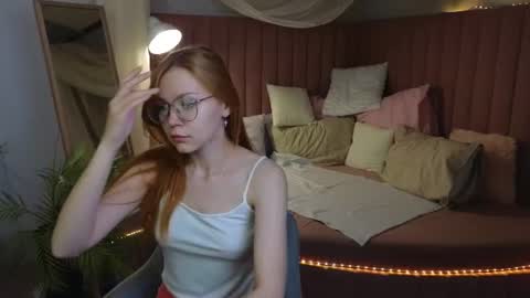 memymee_ online show from 06-18-26, 01:28