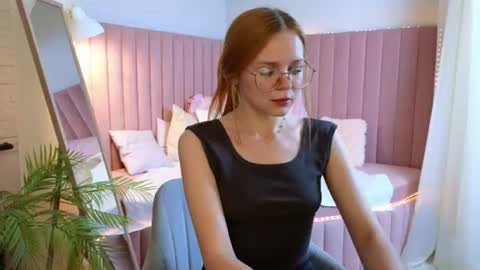 memymee_ online show from 06-25-26, 01:38