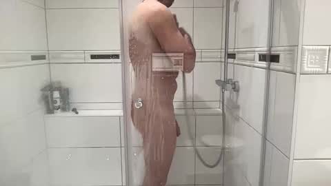 Hannes online show from 10-18-25, 06:52