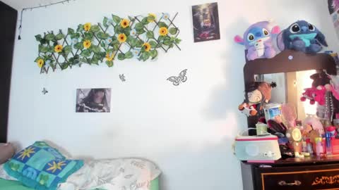 Princess Mensia online show from 06-09-26, 01:12