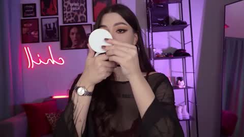 Snapshot of meow__baby chatting on 10-15-25, 05:13 Amy Meow online show from 10-15-25, 05:13