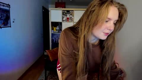 Flora  Next stream November 17th at 6  GMT online show from 05-12-26, 04:09