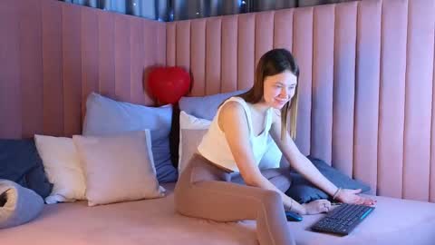 meow_mellie online show from 02-24-25, 01:57