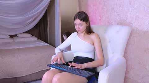 meow_mellie online show from 03-11-25, 04:32