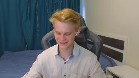 Mickey online show from 10-15-25, 01:00