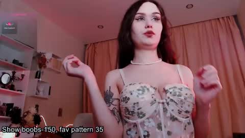 meow_on_da_cam online show from 05-10-26, 02:44