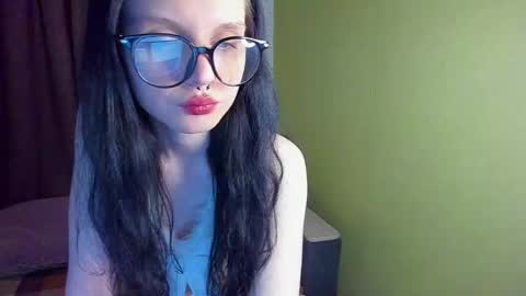 Snapshot of meowli chatting on 02-04-25, 02:10 meowli online show from 02-04-25, 02:10