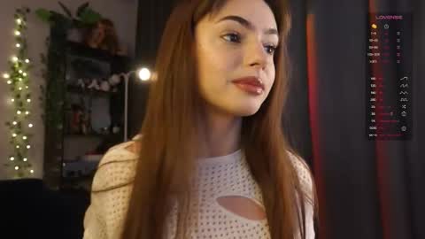 Snapshot of meowmacito chatting on 09-18-25, 12:40 Marii online show from 09-18-25, 12:40