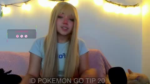Snapshot of meowmelf chatting on 06-22-26, 10:40 meowmelf online show from 06-22-26, 10:40