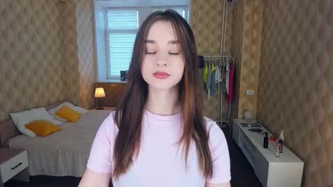 Snapshot of meoww_meows chatting on 10-13-25, 10:26 Julie online show from 10-13-25, 10:26