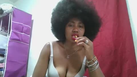 meraldaaaa online show from 10-07-25, 05:43