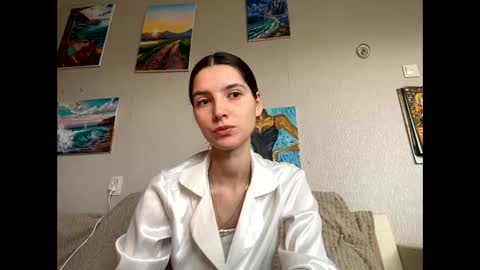 Snapshot of meralynn chatting on 04-03-26, 09:40 LEVA online show from 04-03-26, 09:40