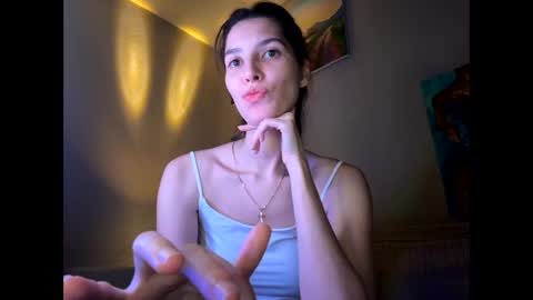 Snapshot of meralynn chatting on 04-03-26, 09:46 LEVA online show from 04-03-26, 09:46