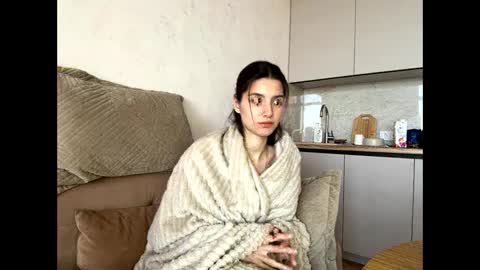 Snapshot of meralynn chatting on 04-28-26, 04:12 LEVA online show from 04-28-26, 04:12