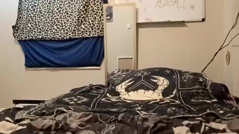 mercedesmakesyoucum6999 online show from 05-12-26, 03:03