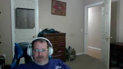 Snapshot of mercer1977 chatting on 11-06-25, 03:57 mercer1977 online show from 11-06-25, 03:57