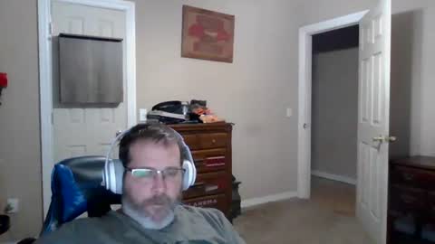 Snapshot of mercer1977 chatting on 12-04-25, 09:01 mercer1977 online show from 12-04-25, 09:01