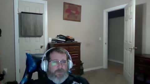 Snapshot of mercer1977 chatting on 02-08-26, 04:05 mercer1977 online show from 02-08-26, 04:05