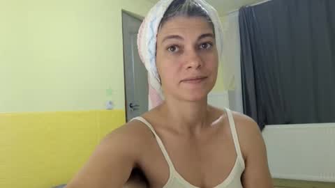 Miss Helena online show from 09-24-25, 02:20