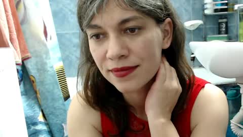 Snapshot of merciylove chatting on 04-19-26, 04:39 Miss Helena online show from 04-19-26, 04:39