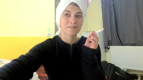 Snapshot of merciylove chatting on 04-24-26, 04:31 Miss Helena online show from 04-24-26, 04:31