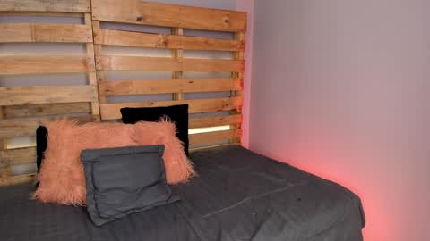 Merida  online show from 01-23-25, 12:19