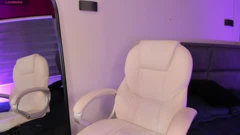 Merida  online show from 02-25-25, 10:47