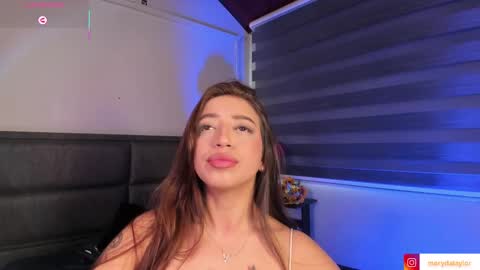 Merida  online show from 03-10-25, 04:03