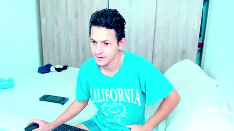 Snapshot of meridandwither chatting on 03-23-26, 11:47 MeridandWither online show from 03-23-26, 11:47