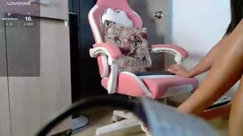 Snapshot of meridastonex chatting on 01-27-25, 11:54 Merida online show from 01-27-25, 11:54