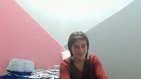 Snapshot of merily_duff chatting on 11-18-25, 06:45 MERILY online show from 11-18-25, 06:45