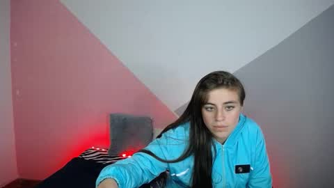 Snapshot of merily_duff chatting on 01-06-26, 11:18 MERILY online show from 01-06-26, 11:18