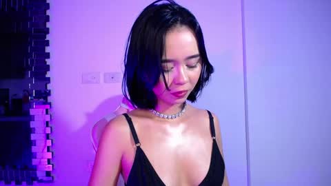 Snapshot of merlin__18 chatting on 05-15-26, 08:21 Merlin 18 online show from 05-15-26, 08:21