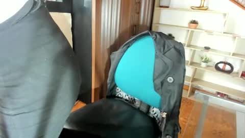 Merlina online show from 01-14-26, 04:23