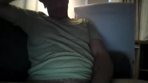 Snapshot of meroll3 chatting on 10-22-25, 07:41 meroll3 online show from 10-22-25, 07:41