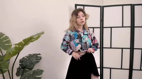 Louis online show from 02-19-25, 04:11